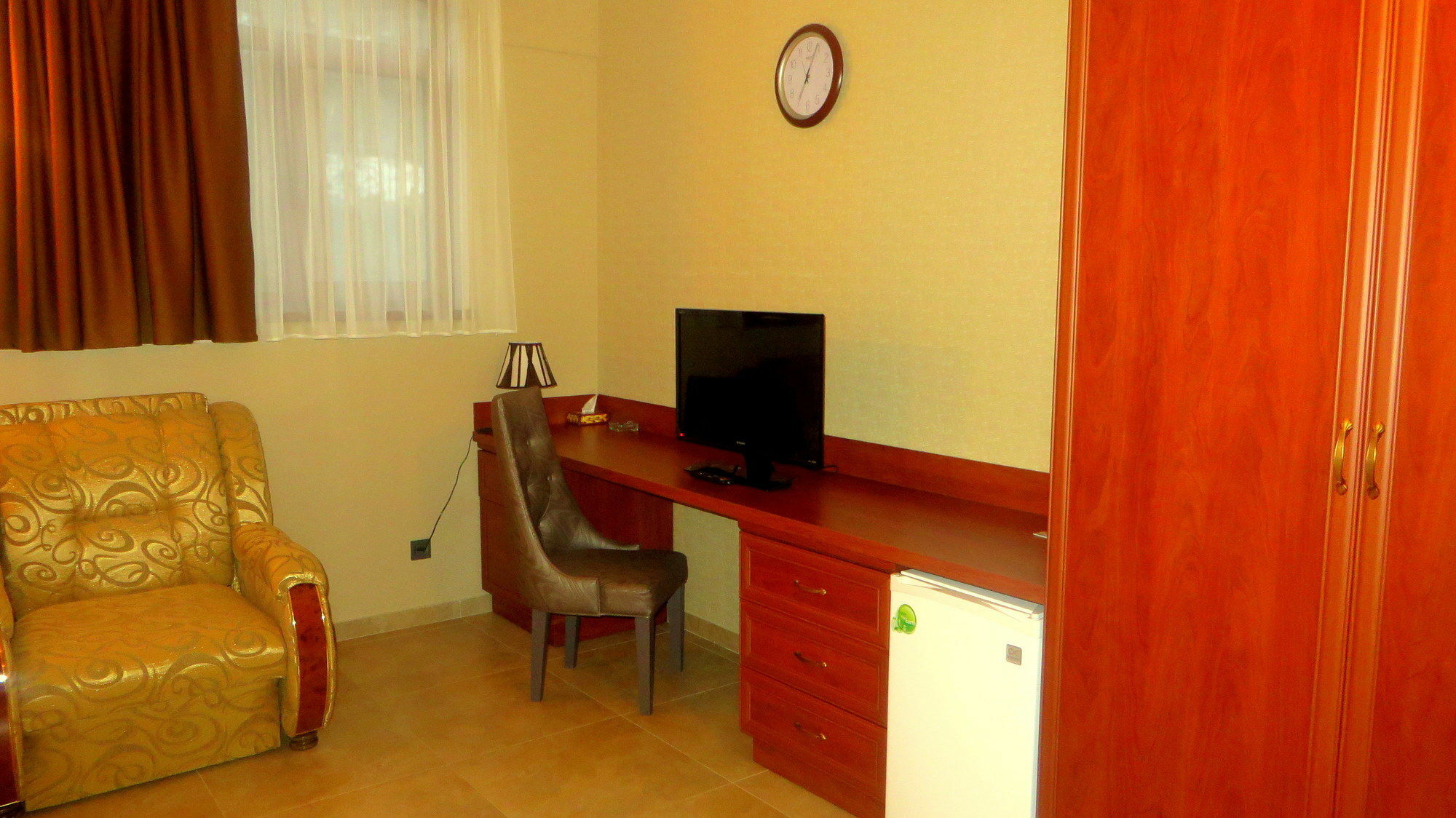 Park Avenue Hotel Erevan Esterno foto