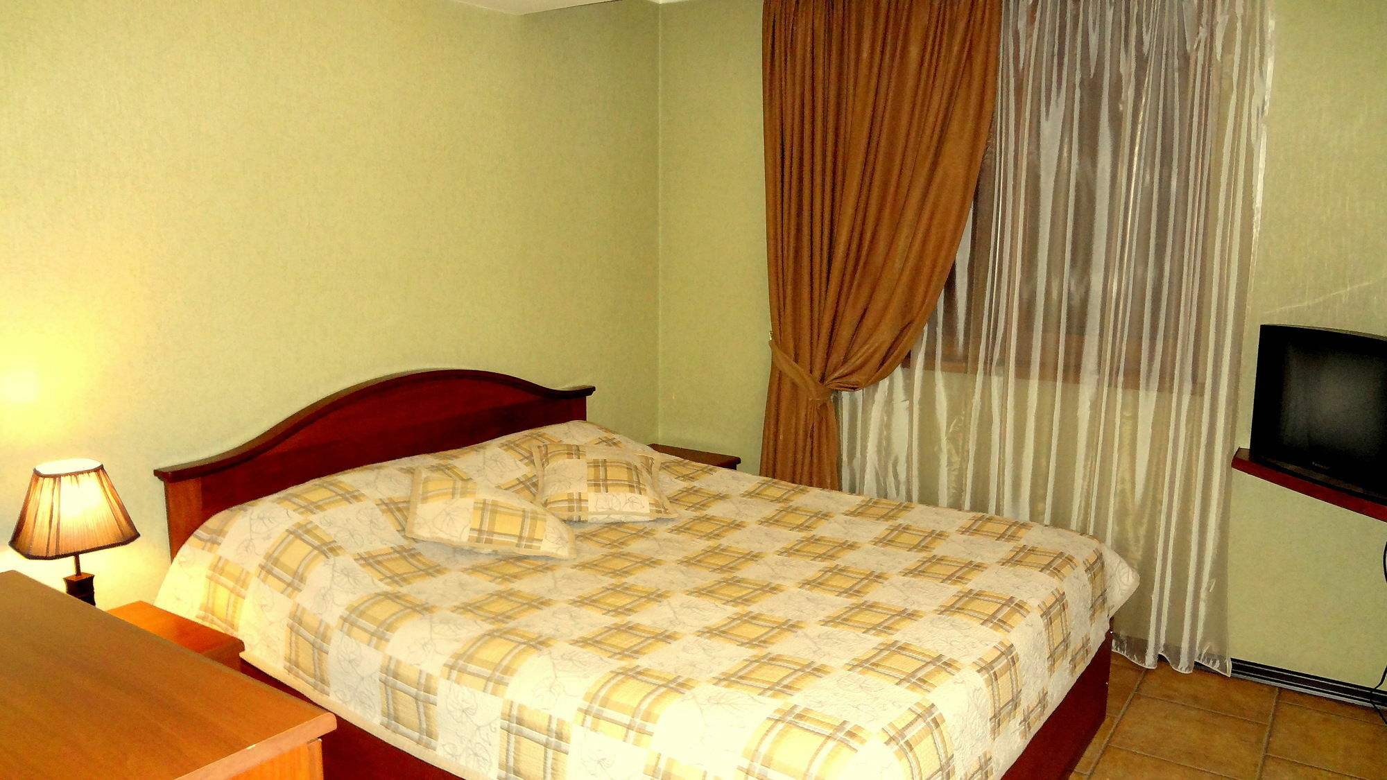 Park Avenue Hotel Erevan Esterno foto